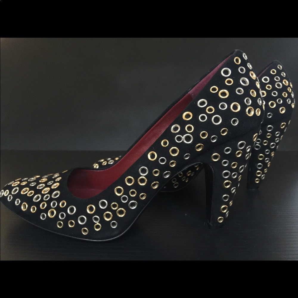 PRADA Black Heels Pumps Suede 37.5, / 7.5 Gold